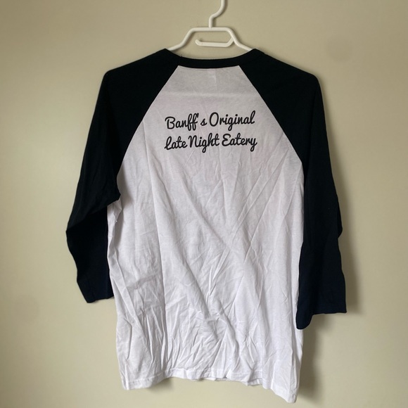 Banff Aardvark Pizza 3/4 long sleeve - Picture 3 of 3